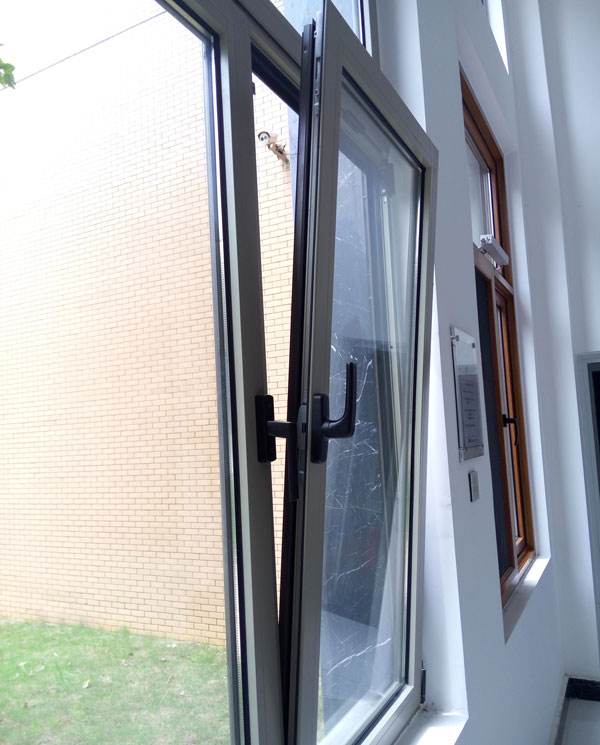 內開內倒窗有哪些優缺點？