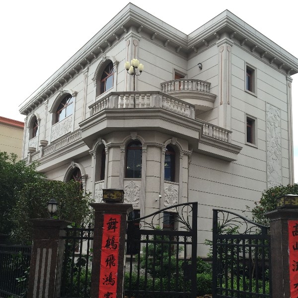 為什么中國(guó)人愿意花兩三百萬(wàn)買(mǎi)房子，卻不愿意花兩三萬(wàn)買(mǎi)門(mén)窗？